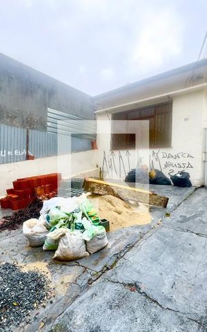 Casa para alugar com 150m², 4 quartos e 8 vagas