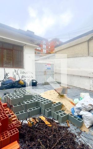 Casa para alugar com 150m², 4 quartos e 8 vagas
