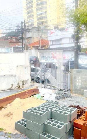 Casa para alugar com 150m², 4 quartos e 8 vagas