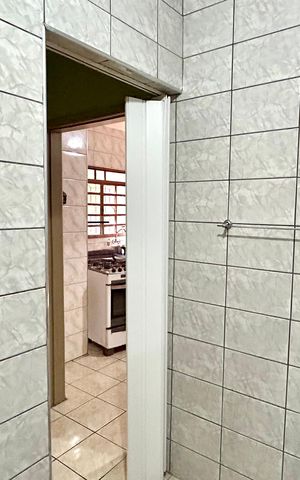 Casa para alugar com 125m², 2 quartos e 1 vaga Casa para alugar com 125m², 2 quartos e 1 vagaBanheiro