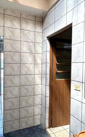 Casa para alugar com 125m², 2 quartos e 1 vaga Casa para alugar com 125m², 2 quartos e 1 vagaÁrea de Serviço