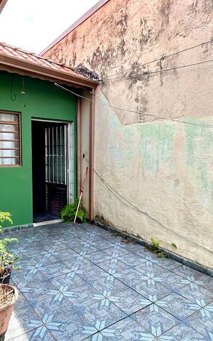 Casa para alugar com 125m², 2 quartos e 1 vaga Casa para alugar com 125m², 2 quartos e 1 vagaQuintal