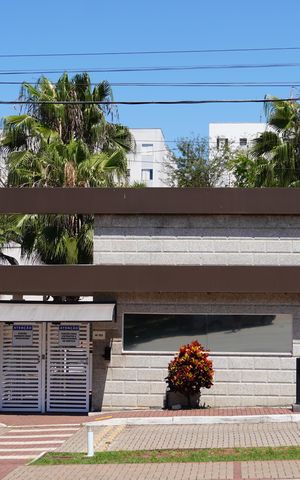 Apartamento à venda com 42m², 2 quartos e 1 vagaFachada e portaria