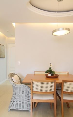 Apartamento à venda com 58m², 2 quartos e 1 vagaSala de Jantar