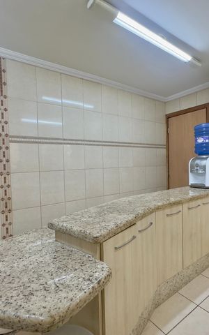 Casa à venda com 147m², 3 quartos e 3 vagas Casa à venda com 147m², 3 quartos e 3 vagasCozinha