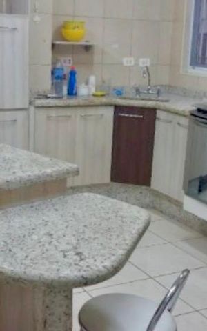 Casa à venda com 147m², 3 quartos e 3 vagas Casa à venda com 147m², 3 quartos e 3 vagasCozinha