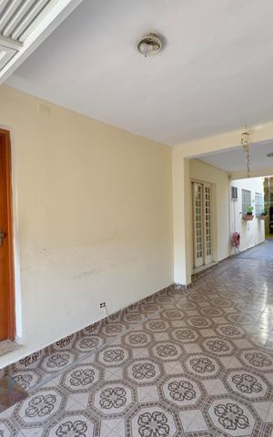 Casa à venda com 147m², 3 quartos e 3 vagas Casa à venda com 147m², 3 quartos e 3 vagasGaragem