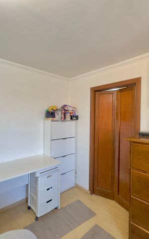Casa à venda com 147m², 3 quartos e 3 vagas Casa à venda com 147m², 3 quartos e 3 vagasQuarto 1