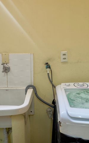 Casa à venda com 147m², 3 quartos e 3 vagas Casa à venda com 147m², 3 quartos e 3 vagasÁrea de Serviço
