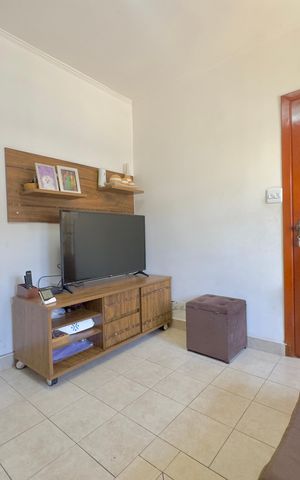 Casa à venda com 147m², 3 quartos e 3 vagas Casa à venda com 147m², 3 quartos e 3 vagasSala