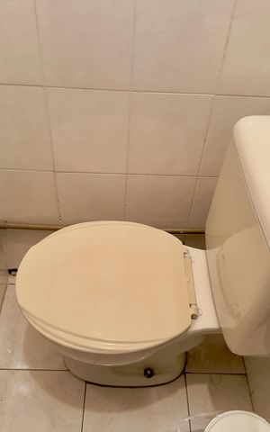 Casa à venda com 147m², 3 quartos e 3 vagas Casa à venda com 147m², 3 quartos e 3 vagasLavabo