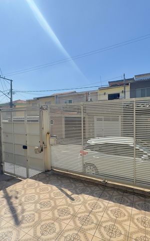 Casa à venda com 147m², 3 quartos e 3 vagas Casa à venda com 147m², 3 quartos e 3 vagasGaragem