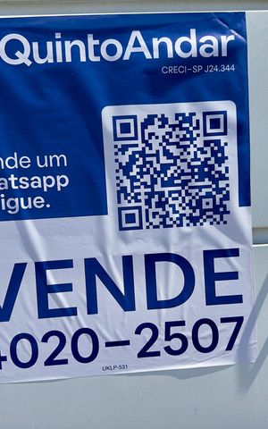 Casa à venda com 147m², 3 quartos e 3 vagas Casa à venda com 147m², 3 quartos e 3 vagasPlaca aproximada