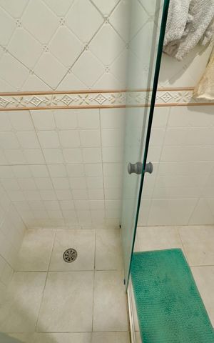 Casa à venda com 147m², 3 quartos e 3 vagas Casa à venda com 147m², 3 quartos e 3 vagasBanheiro da Suíte 3