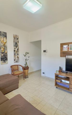 Casa à venda com 147m², 3 quartos e 3 vagas Casa à venda com 147m², 3 quartos e 3 vagasSala