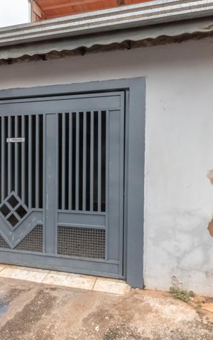 Casa para alugar com 86m², 1 quarto e 2 vagas Casa para alugar com 86m², 1 quarto e 2 vagasFachada