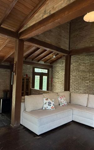 Casa de condomínio para alugar com 600m², 3 quartos e 8 vagas