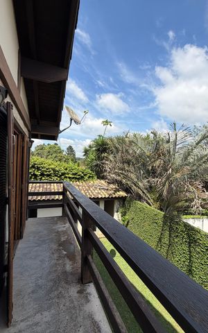 Casa de condomínio para alugar com 600m², 3 quartos e 8 vagas