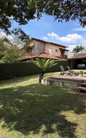 Casa de condomínio para alugar com 600m², 3 quartos e 8 vagas