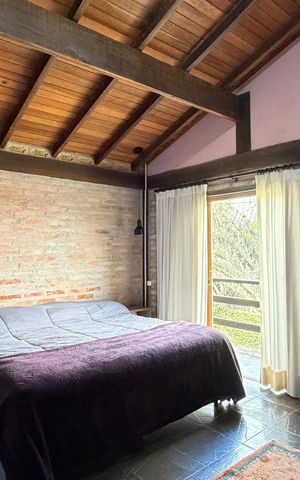 Casa de condomínio para alugar com 600m², 3 quartos e 8 vagas