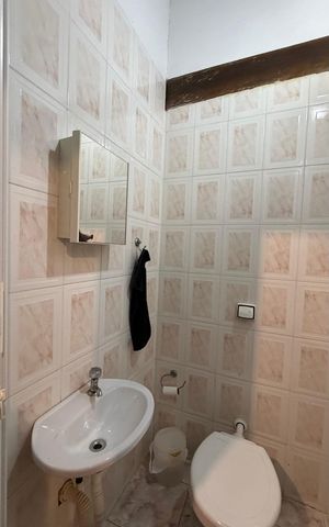 Casa de condomínio para alugar com 600m², 3 quartos e 8 vagas