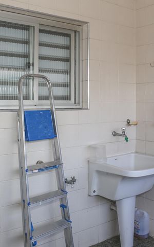 Apartamento à venda com 155m², 3 quartos e 2 vagas Apartamento à venda com 155m², 3 quartos e 2 vagasÁrea de Serviço