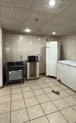 Apartamento à venda com 65m², 2 quartos e 1 vaga Apartamento à venda com 65m², 2 quartos e 1 vagaÁrea comum - Salão de festas