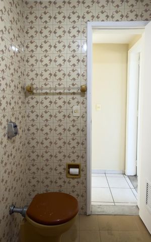 Apartamento à venda com 65m², 2 quartos e 1 vaga Apartamento à venda com 65m², 2 quartos e 1 vagaBanheiro