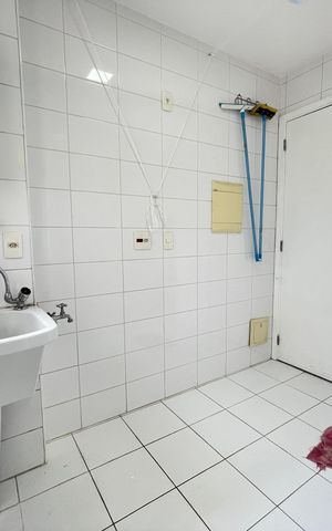 Apartamento à venda com 110m², 3 quartos e 2 vagas Apartamento à venda com 110m², 3 quartos e 2 vagasÁrea de Serviço