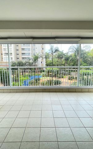 Apartamento à venda com 110m², 3 quartos e 2 vagas Apartamento à venda com 110m², 3 quartos e 2 vagasVaranda