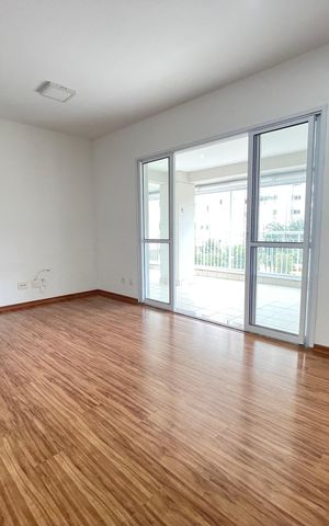Apartamento à venda com 110m², 3 quartos e 2 vagas Apartamento à venda com 110m², 3 quartos e 2 vagasSala