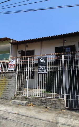 Casa de condomínio para alugar com 265m², 4 quartos e 2 vagasFachada