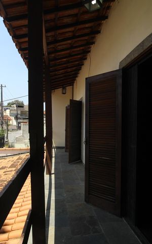 Casa de condomínio para alugar com 265m², 4 quartos e 2 vagasQuarto 4 - Varanda