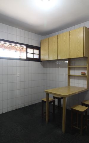 Casa de condomínio para alugar com 265m², 4 quartos e 2 vagasCozinha