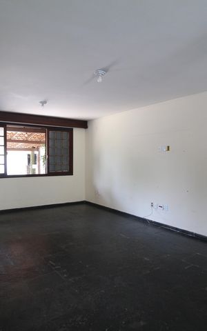 Casa de condomínio para alugar com 265m², 4 quartos e 2 vagasSala