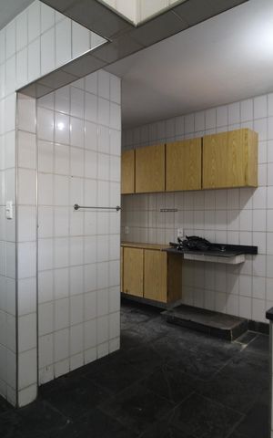 Casa de condomínio para alugar com 265m², 4 quartos e 2 vagasCozinha
