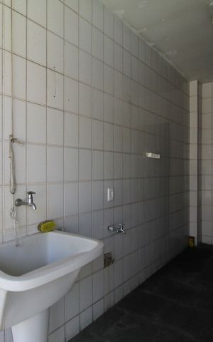 Casa de condomínio para alugar com 265m², 4 quartos e 2 vagasÁrea de Serviço