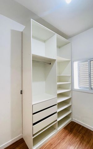 Casa de condomínio para alugar com 70m², 2 quartos e 3 vagasCloset da suíte