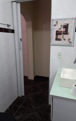 Casa à venda com 125m², 2 quartos e 1 vaga