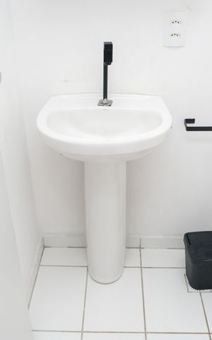 Apartamento para alugar com 49m², 2 quartos e sem vaga Apartamento para alugar com 49m², 2 quartos e sem vagaBanheiro