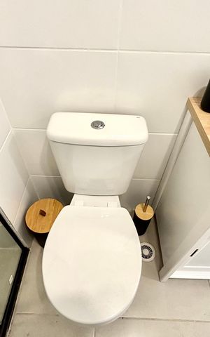 Apartamento à venda com 34m², 2 quartos e sem vaga Apartamento à venda com 34m², 2 quartos e sem vagaBanheiro