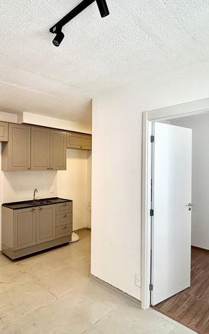 Apartamento à venda com 34m², 2 quartos e sem vaga Apartamento à venda com 34m², 2 quartos e sem vagaSala
