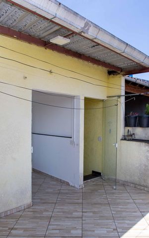 Casa para alugar com 80m², 2 quartos e sem vagaVaranda