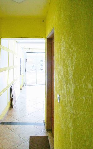 Casa para alugar com 80m², 2 quartos e sem vagaÁrea comum
