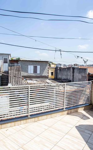Casa para alugar com 80m², 2 quartos e sem vagaVaranda