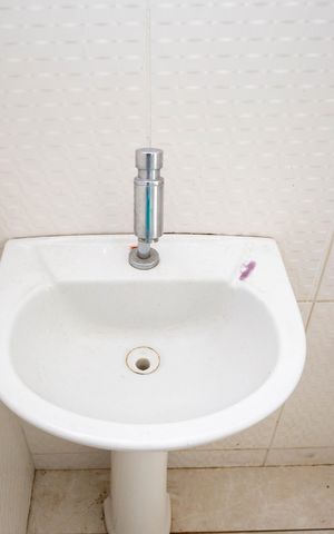 Casa para alugar com 80m², 2 quartos e sem vagaBanheiro