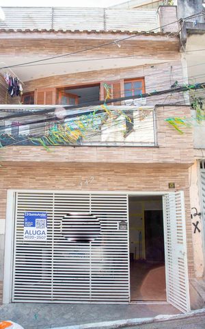 Casa para alugar com 80m², 2 quartos e sem vagaFachada