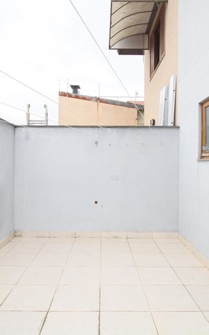 Casa para alugar com 163m², 4 quartos e 2 vagasQuintal nos Fundos
