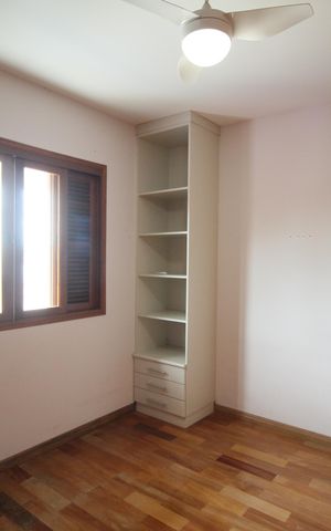 Casa para alugar com 163m², 4 quartos e 2 vagasSuíte 2