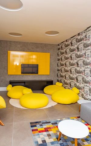 Apartamento à venda com 45m², 2 quartos e 1 vaga Apartamento à venda com 45m², 2 quartos e 1 vagaCinema